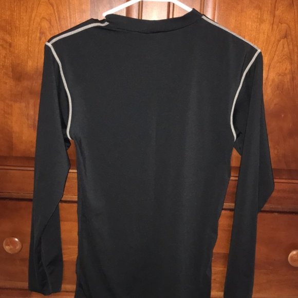 Nike Team Dri- Fit Boys Medium - Picture 2 of 3